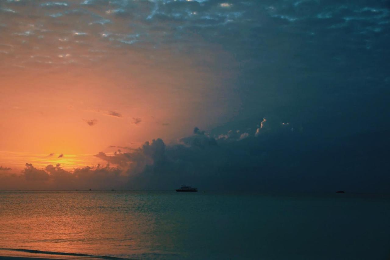 Empyrean Stay, Maldives Thulusdhoo Exterior foto